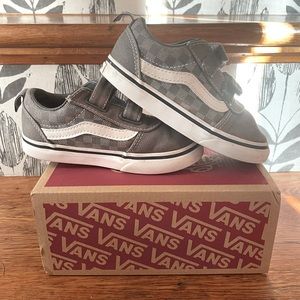 Little boys Vans size 9